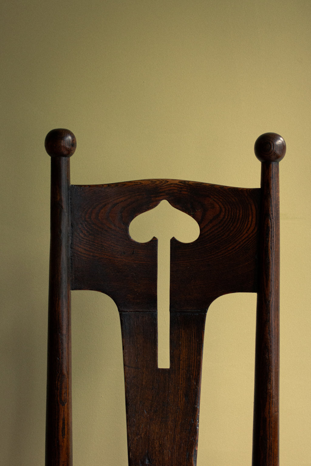 Sculpted arts and craft chair, original straw, 1903