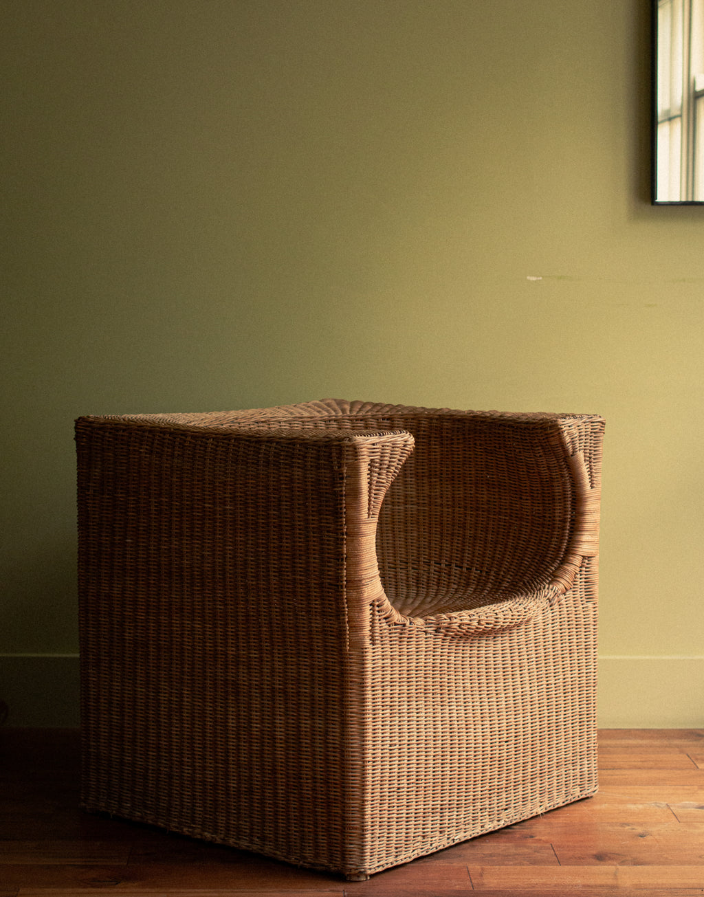 Unique piece wicker arm chair 1940