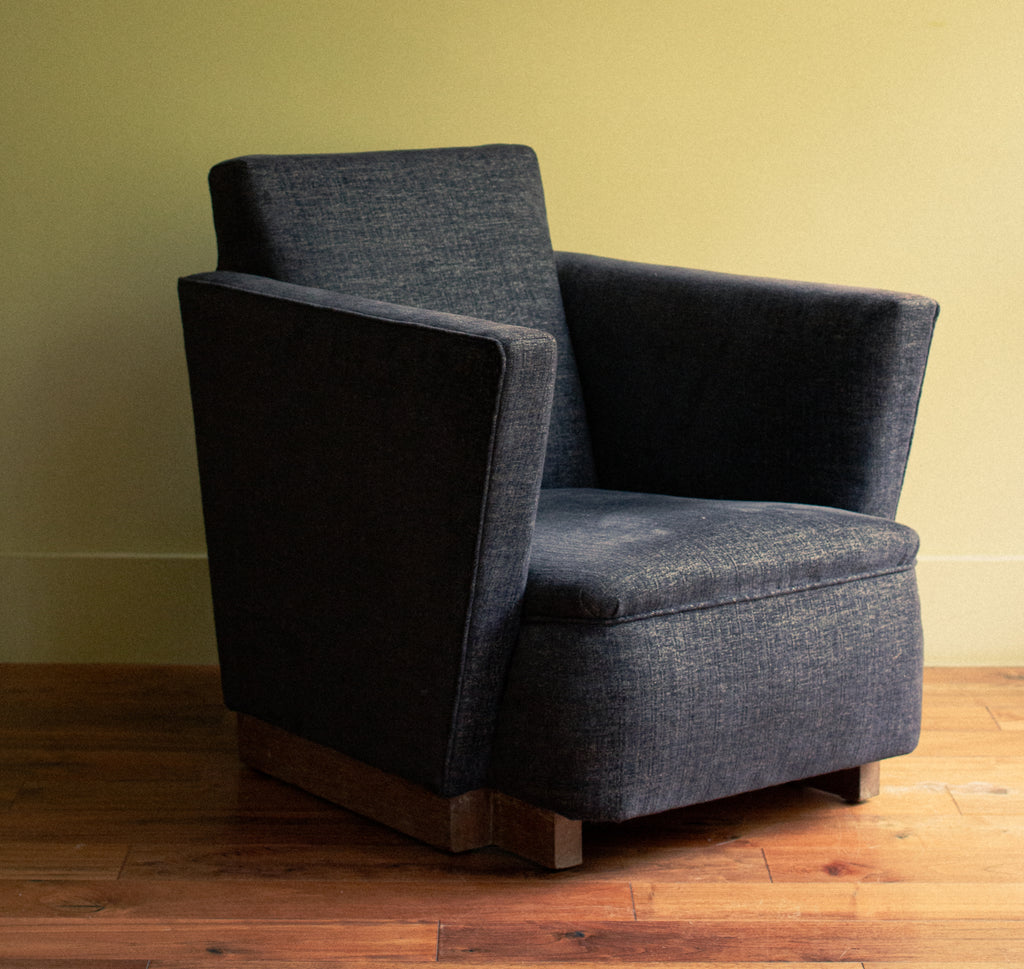 Incredible night blue velvet and original oak base unique arm chair art deco, 1920 - Price on Demand