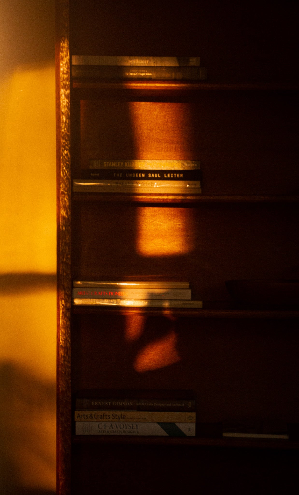 A unique sculptural Rudolf Steiner Book shelve chisel made in oak, 1905 - Price on Demand