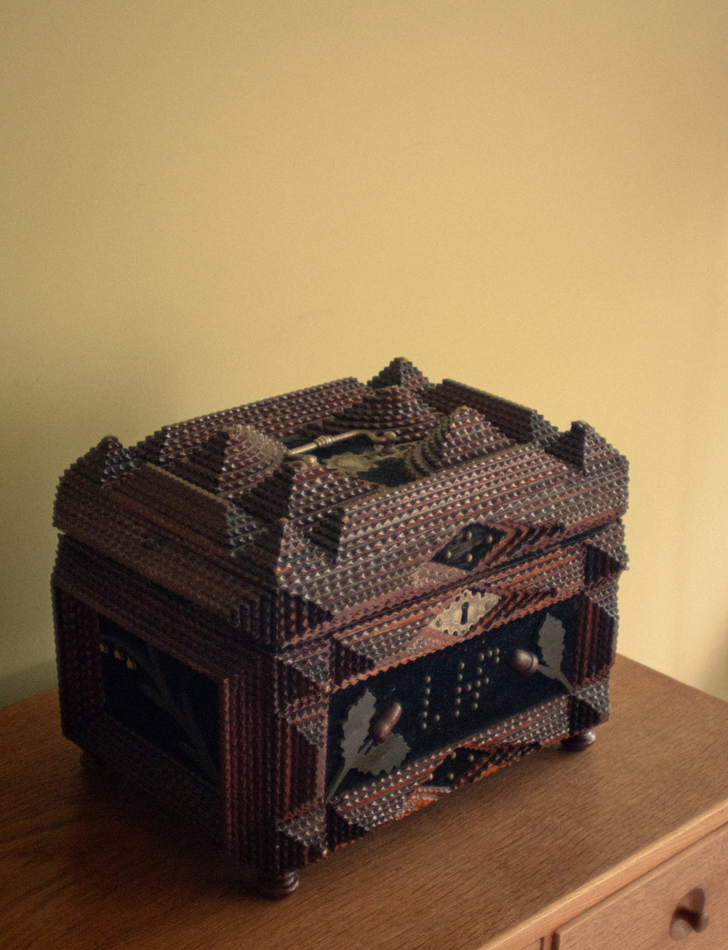 American Box, handmade in pine wood, 1940
